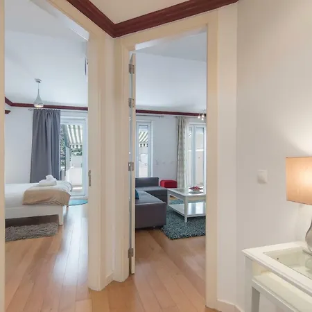 Lovelystay - Saldanha Valmor Terrace *