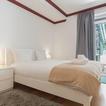 Lovelystay - Saldanha Valmor Terrace Daire